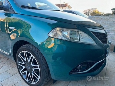 Usato 2019 Lancia Ypsilon 1.2 LPG_Hybrid 69 CV (12.000 €)