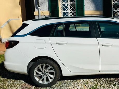 Usato 2019 Opel Astra 1.6 Diesel 110 CV (14.200 €)