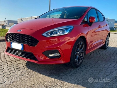 Usato 2021 Ford Fiesta 1.0 Benzin 100 CV (16.300 €)