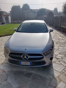 Usato 2021 Mercedes A250 1.3 Benzin 218 CV (25.000 €)