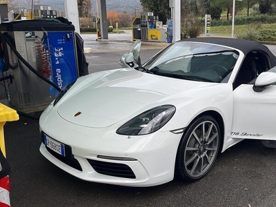 Usato 2021 Porsche 718 Boxster 2.0 Benzin 300 CV (75.000 €)