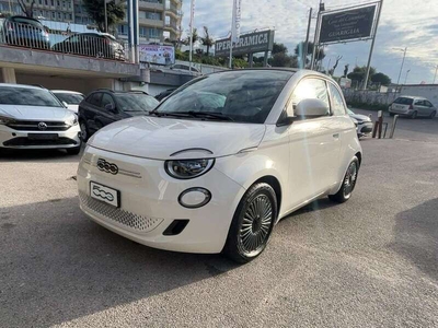 Usato 2022 Fiat 500e El 58 CV (23.990 €)