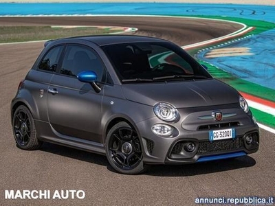 Usato 2023 Abarth 695 1.4 Benzin 180 CV (34.200 €)