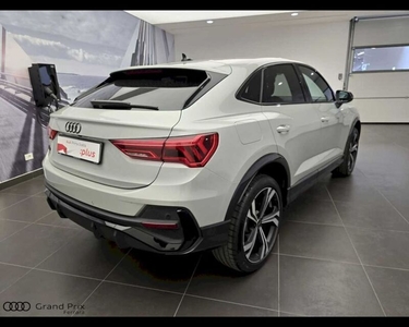 Usato 2023 Audi Q3 1.4 Benzin 245 CV (59.400 €)