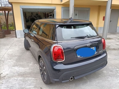 Usato 2023 Mini Cooper 1.5 Benzin 136 CV (25.500 €)