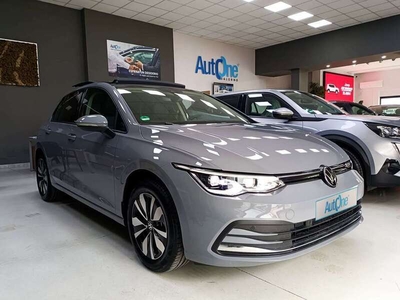 Usato 2023 VW Golf VIII 1.0 El_Hybrid 110 CV (31.900 €)