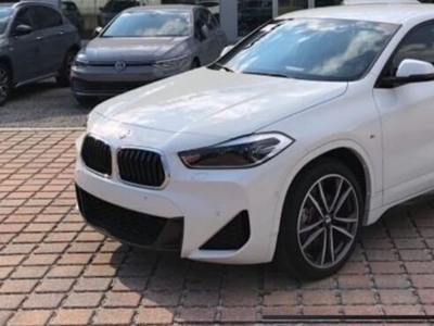 Usato 2024 BMW X2 1.5 Benzin 136 CV (43.000 €)