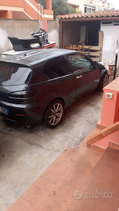 Vendo alfa 147 modello Q2