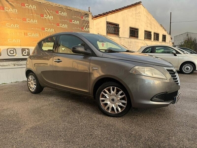 Venduto Lancia Ypsilon 1.2 69 CV 5 po. - auto usate in vendita