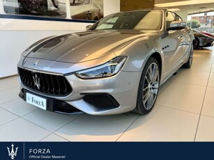 Maserati Ghibli 330 CV