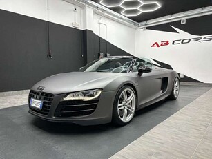 Usato 2012 Audi R8 Spyder 5.2 Benzin 525 CV (83.000 €)