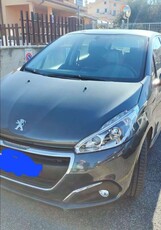 Usato 2017 Peugeot 208 1.2 Benzin 68 CV (8.900 €)