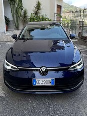 Usato 2021 VW Golf VIII 2.0 Diesel 150 CV (23.000 €)