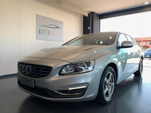 2017 VOLVO V60