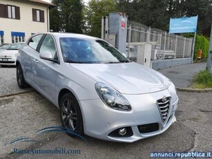 Alfa Romeo Giulietta 1.6JTDm Exclusive Navy UniProp Corbetta