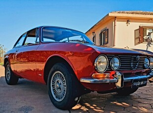 Alfa Romeo GTV 2000 GT Veloce targhe nere