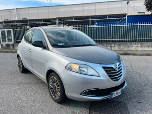 Lancia Ypsilon 0.9 TwinAir 85 CV 5 porte S&S Gold