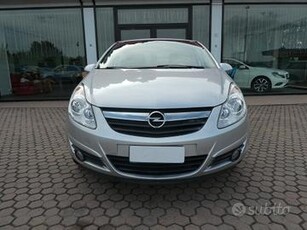 Opel Corsa 1.2 80CV 5 PORTE OK NEOPATENTATI
