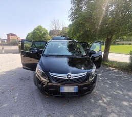 Opel Zafira Zafira Tourer anno 2011