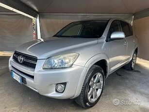 Toyota RAV 4 RAV4 Crossover 2.2 D-Cat 177 CV Luxur