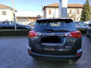 Toyota RAV4 2.0 diesel 124cv 2WD