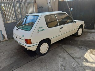 Usato 1989 Peugeot 205 Benzin (500 €)