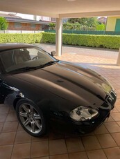 Usato 1996 Jaguar XK8 4.0 Benzin 284 CV (13.000 €)