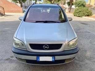 Usato 2001 Opel Zafira 2.0 Diesel 101 CV (800 €)