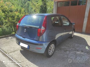 Usato 2004 Fiat Punto 1.2 Diesel 69 CV (1.950 €)