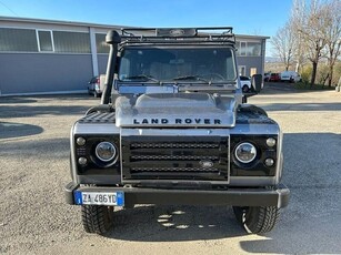 Usato 2005 Land Rover Defender 2.5 Diesel 122 CV (38.500 €)