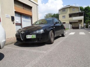 Usato 2008 Alfa Romeo 147 1.9 Diesel 150 CV (2.200 €)