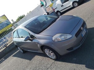 Usato 2009 Fiat Grande Punto 1.2 Diesel 75 CV (2.900 €)