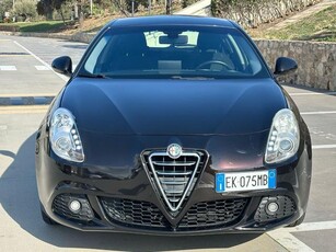 Usato 2011 Alfa Romeo Giulietta 1.4 Benzin 170 CV (8.900 €)