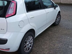 Usato 2011 Fiat Punto Evo 1.4 CNG_Hybrid 69 CV (3.800 €)