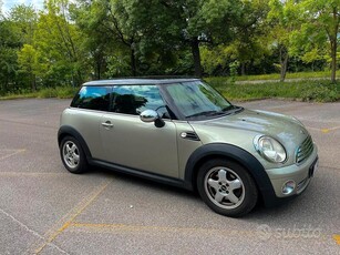 Usato 2011 Mini ONE 1.6 Benzin 98 CV (4.200 €)