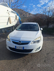 Usato 2011 Opel Astra 1.7 Diesel 60 CV (2.000 €)