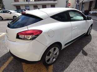 Usato 2011 Renault Mégane Coupé 1.6 Benzin 110 CV (6.300 €)