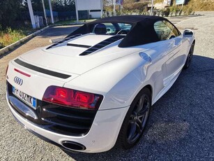 Usato 2012 Audi R8 Spyder 5.2 Benzin 525 CV (77.000 €)