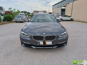 Usato 2013 BMW 330 3.0 Diesel 258 CV (9.800 €)