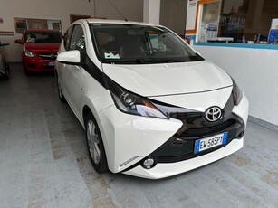 Usato 2014 Toyota Aygo 1.0 Benzin 69 CV (8.950 €)