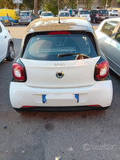 Usato 2015 Smart ForFour 1.0 Benzin 61 CV (10.000 €)