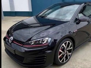 Usato 2016 VW Golf 2.0 Benzin 230 CV (18.000 €)