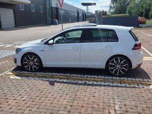 Usato 2016 VW Golf VII 2.0 Benzin 230 CV (22.000 €)