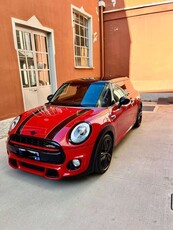 Usato 2017 Mini Cooper 1.5 Benzin 136 CV (19.000 €)