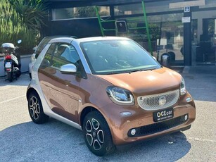 Usato 2017 Smart ForTwo Cabrio 1.0 Benzin 71 CV (15.900 €)