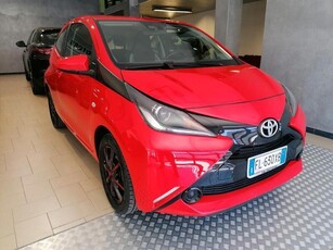 Usato 2017 Toyota Aygo 1.0 Benzin 69 CV (8.499 €)