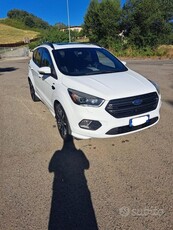 Usato 2018 Ford Kuga 2.0 Diesel 150 CV (17.000 €)