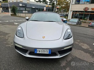 Usato 2018 Porsche 718 2.0 Benzin 300 CV (64.990 €)