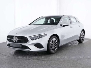 Usato 2023 Mercedes A180 1.3 El_Hybrid 136 CV (29.900 €)