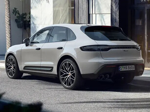 Usato 2023 Porsche Macan 2.0 Benzin 265 CV (96.777 €)